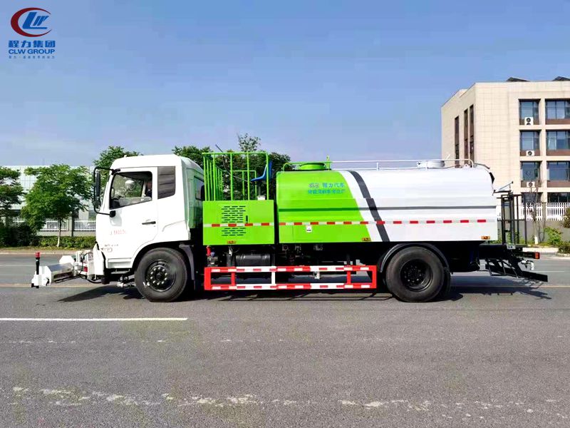 路面高壓沖洗養護車