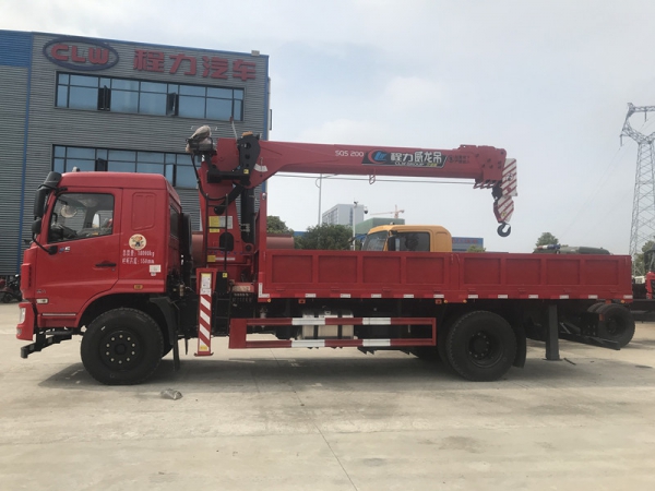 國(guó)六東風(fēng)華神F5單橋隨車(chē)吊廠(chǎng)家直銷(xiāo)