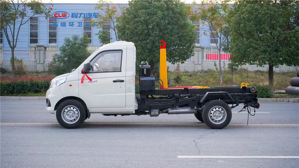 (3方)福田祥菱藍牌鉤臂垃圾車